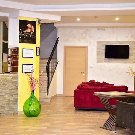 Hotel New Happy Rimini Eksteriør billede