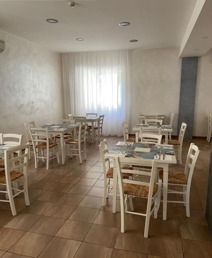 Hotel New Happy Rimini Eksteriør billede