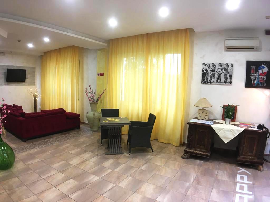 Hotel New Happy Rimini Eksteriør billede