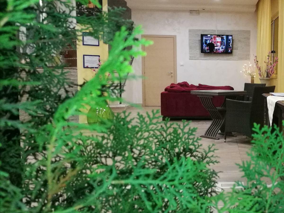 Hotel New Happy Rimini Eksteriør billede